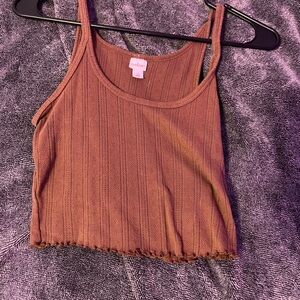 Brown cropped tank